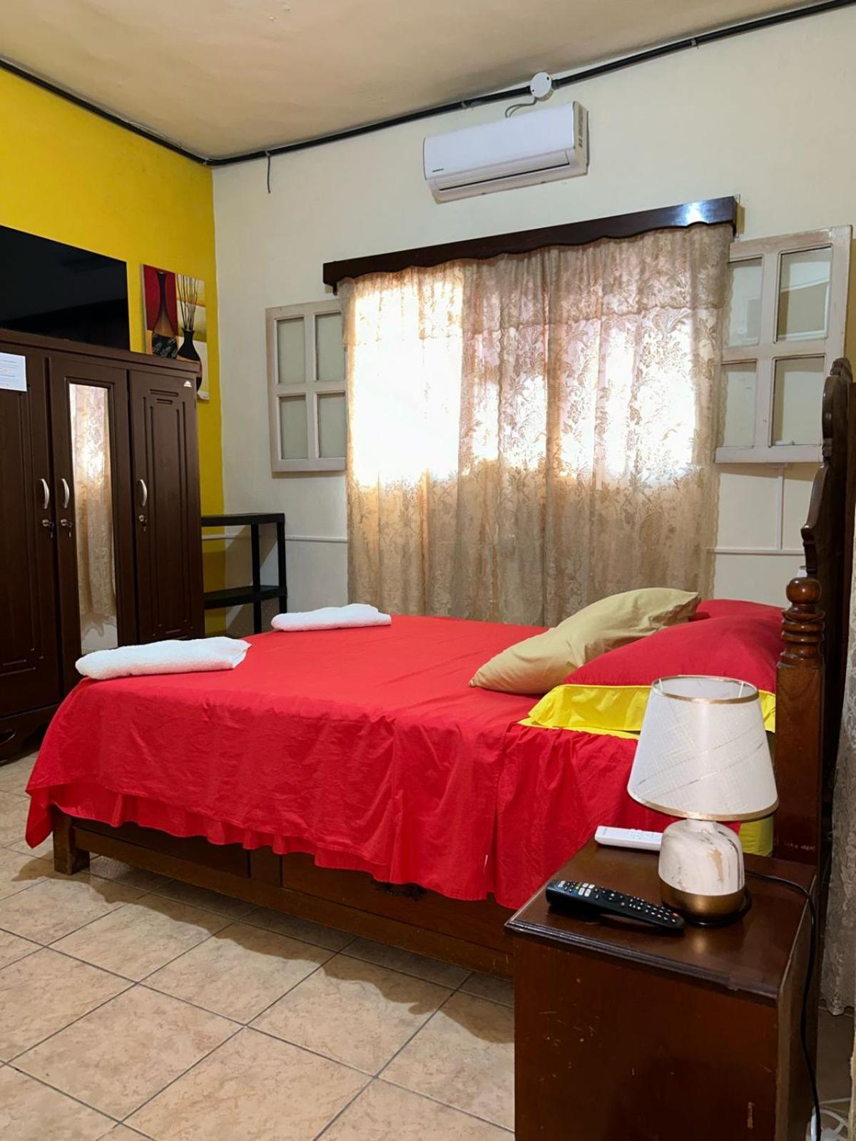 Casa Maya Itza Флорес Екстер'єр фото
