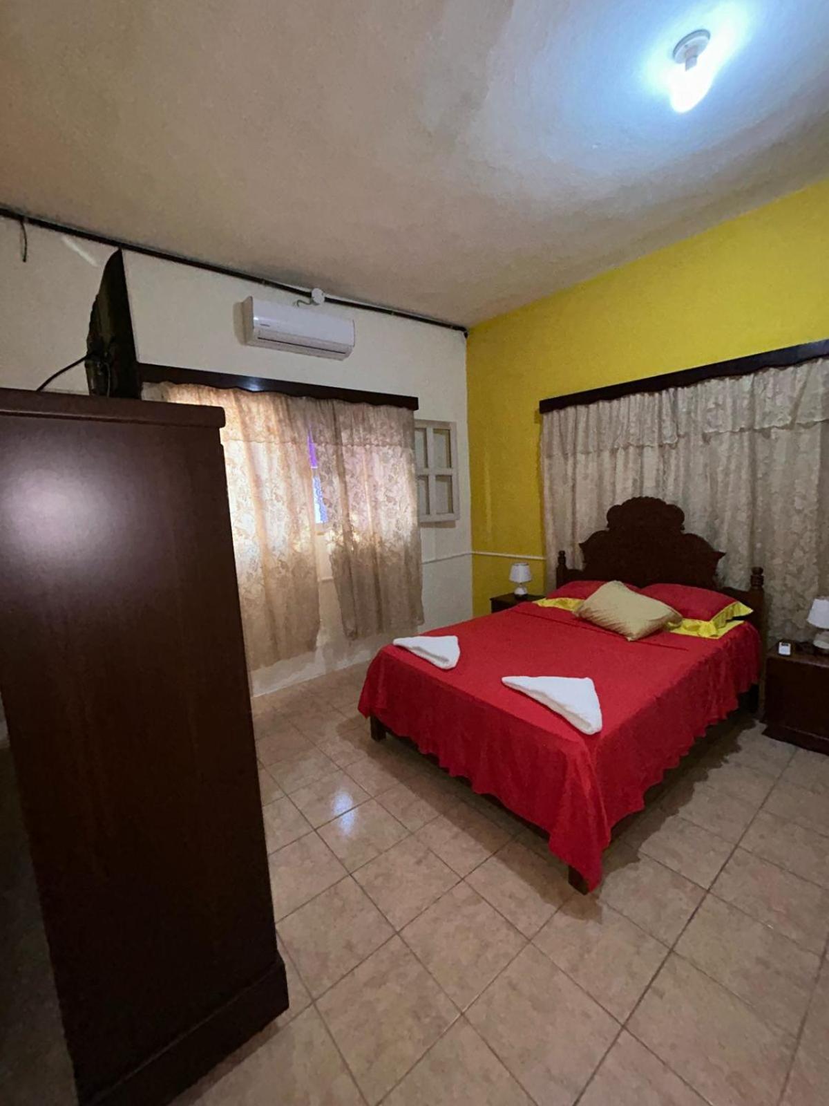 Casa Maya Itza Флорес Екстер'єр фото