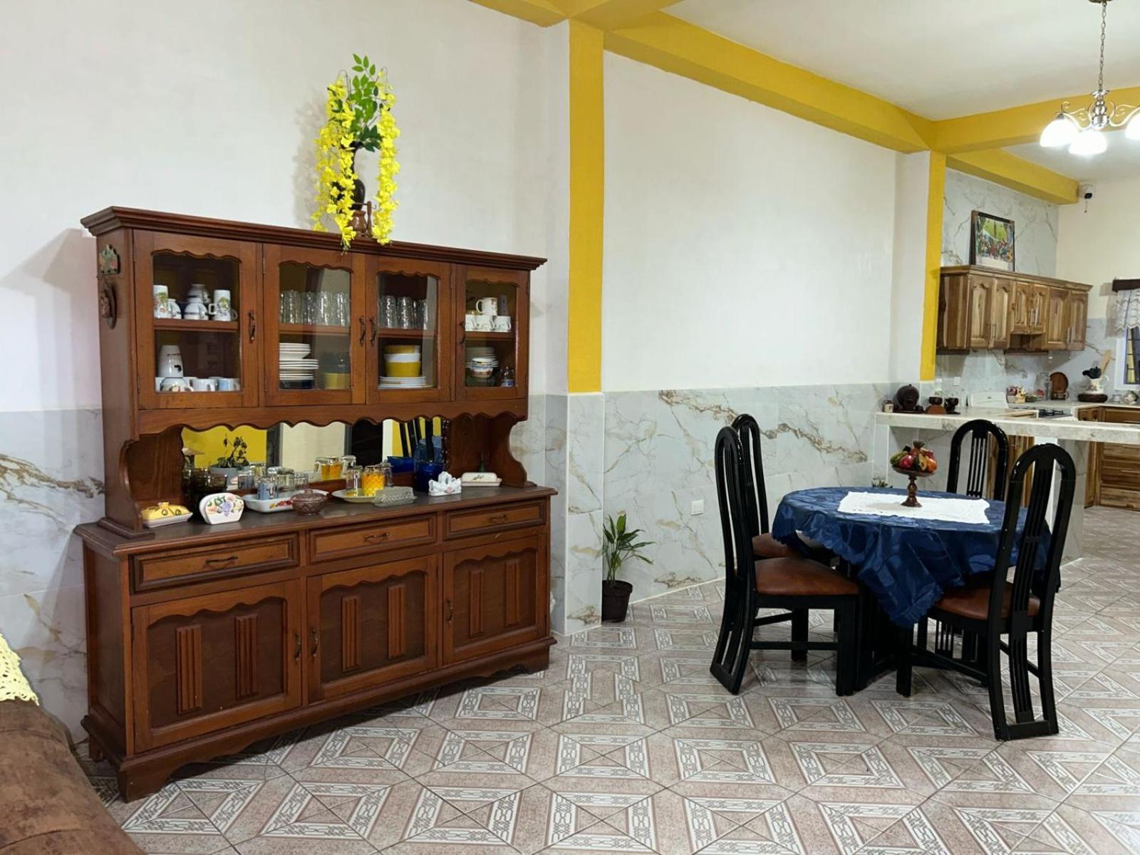 Casa Maya Itza Флорес Екстер'єр фото